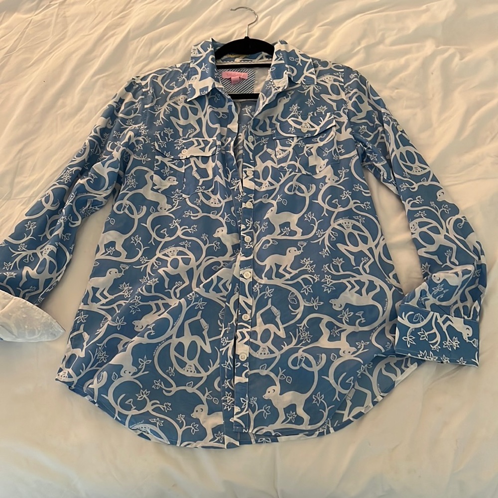 Lilly Pulitzer button front blouse.